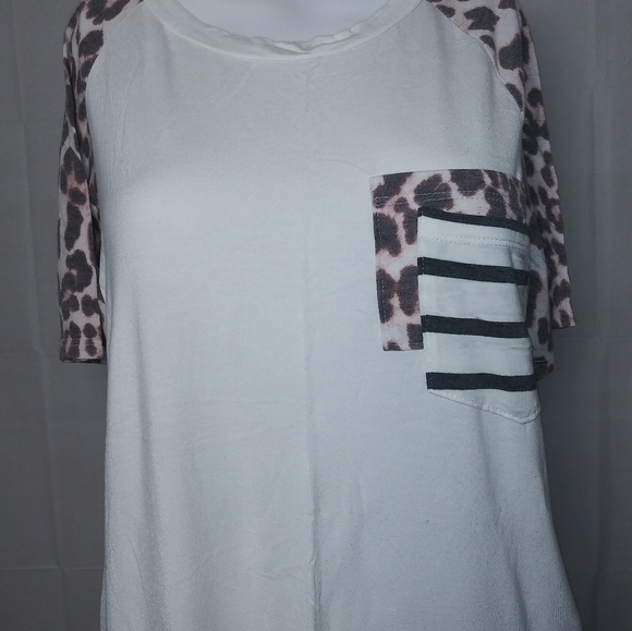 #15-Pink Lily Top - Picture 2 of 5